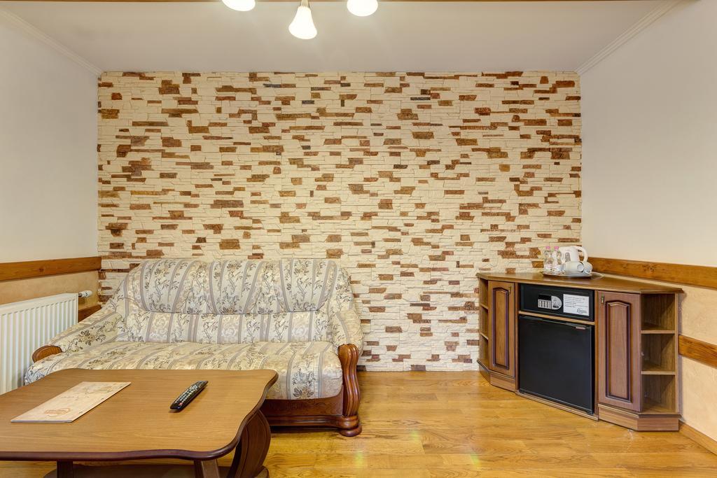 Hotel Perlyna Karpat バコヴェル エクステリア 写真