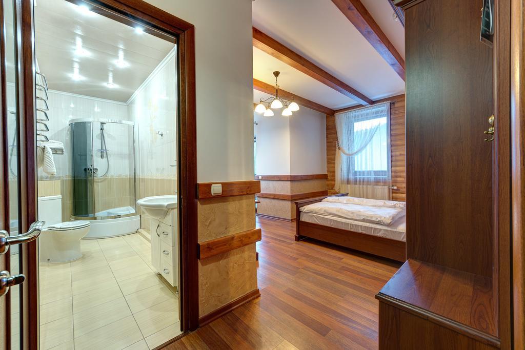 Hotel Perlyna Karpat バコヴェル エクステリア 写真