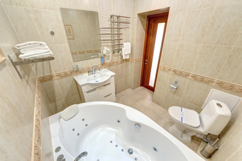 Hotel Perlyna Karpat バコヴェル エクステリア 写真