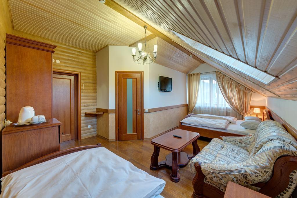 Hotel Perlyna Karpat バコヴェル エクステリア 写真