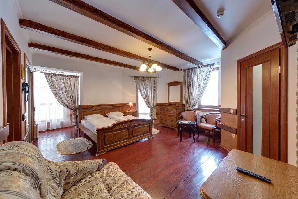 Hotel Perlyna Karpat バコヴェル エクステリア 写真