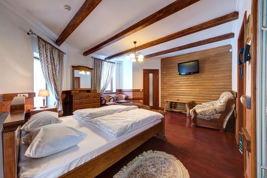 Hotel Perlyna Karpat バコヴェル エクステリア 写真