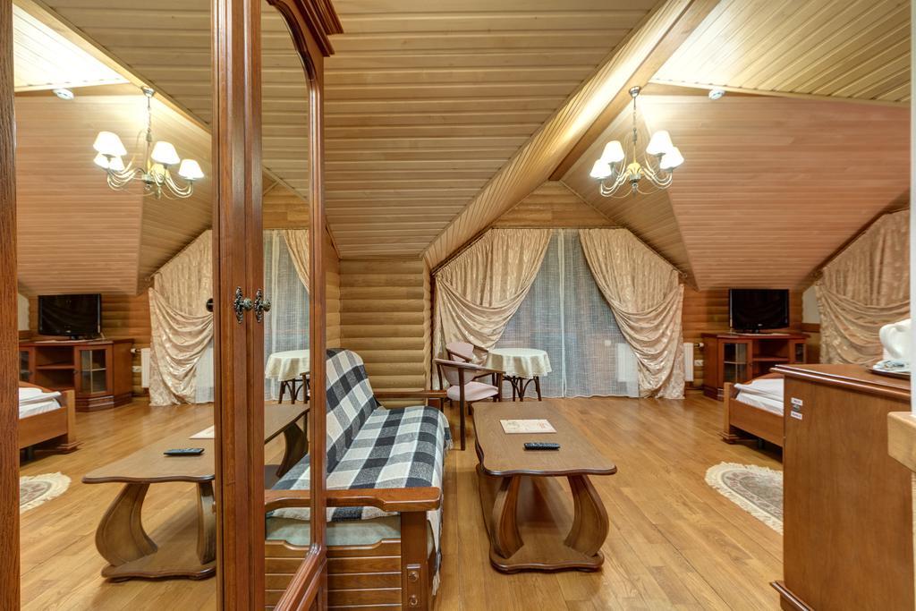Hotel Perlyna Karpat バコヴェル エクステリア 写真