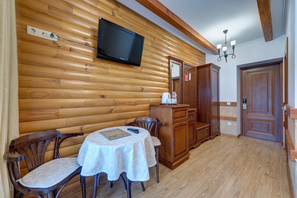 Hotel Perlyna Karpat バコヴェル エクステリア 写真