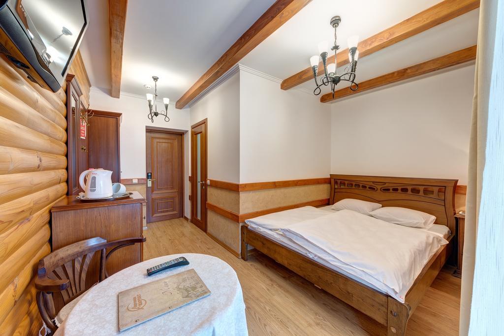 Hotel Perlyna Karpat バコヴェル エクステリア 写真
