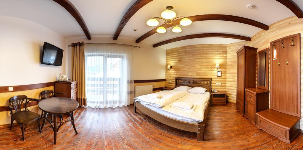 Hotel Perlyna Karpat バコヴェル エクステリア 写真